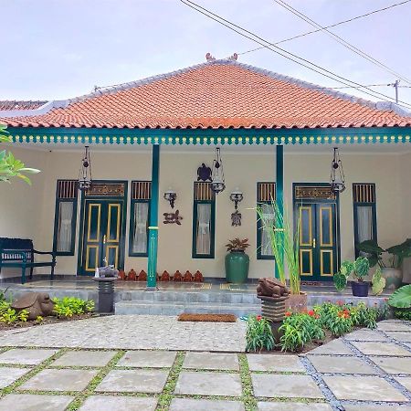 Omah Kura 1 Hotel Yogyakarta Exterior photo