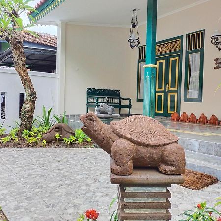 Omah Kura 1 Hotel Yogyakarta Exterior photo